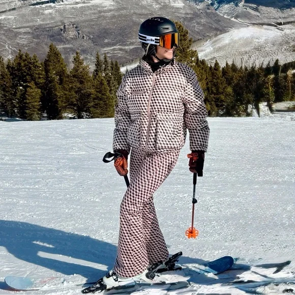 Cynthia Rowley Backcountry Puffer Ski Jacket - Picture 6 of 6